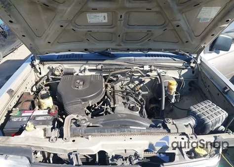 2000 Nissan Frontier Xe z USA, uszkodzony, nr VIN 1N6DD26S5YC348622